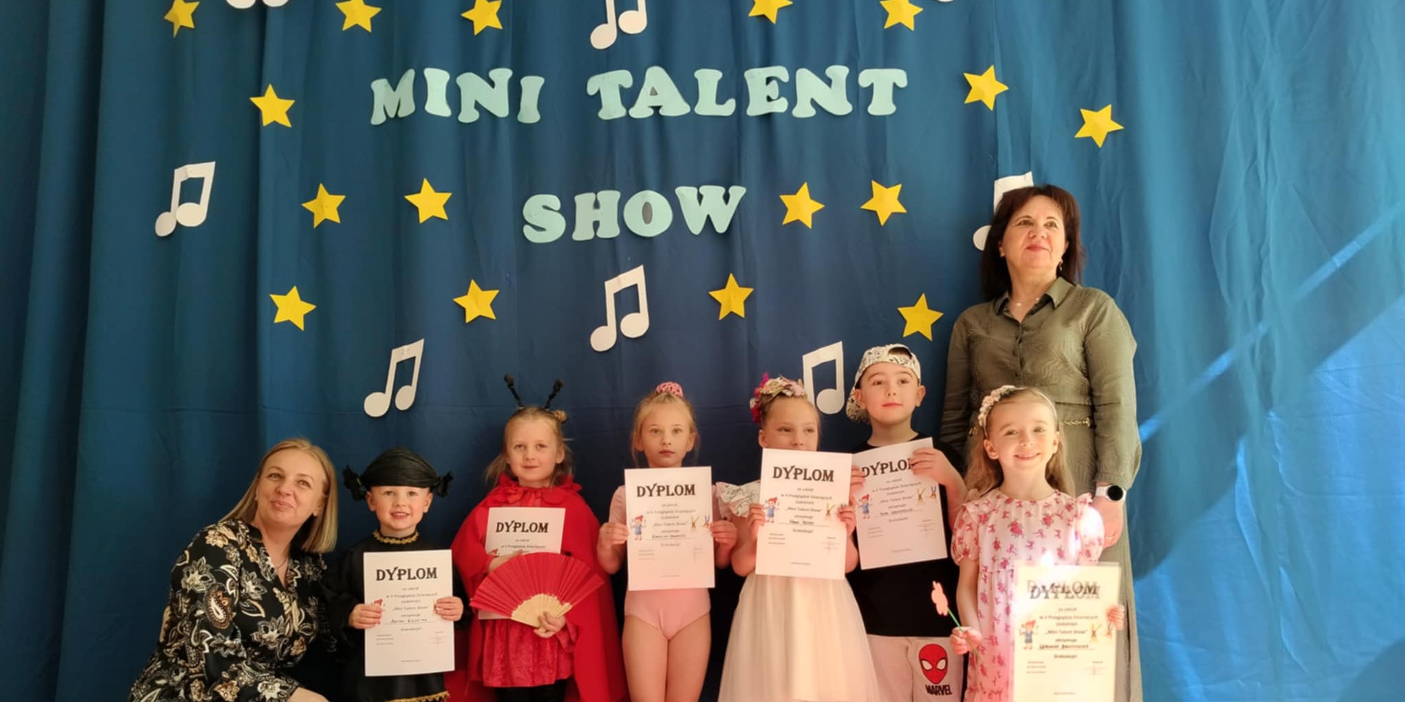 Mini Talent Show 3.jpg