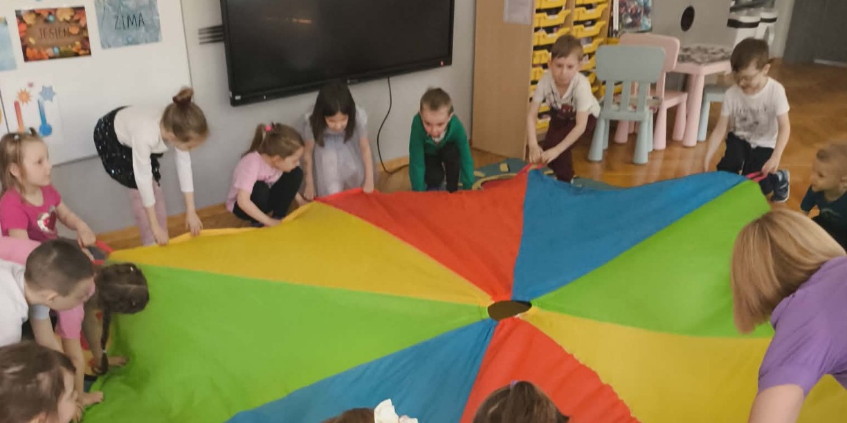 Projekt "Zintegrowany Program Rozwoju Talentów I Kompetencji Kluczowych w Przedszkolach BOF " - Kolory czterech pór roku #FunduszeUE #FunduszeEuropejskie
