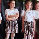 Śpiewające dziewczynki(1).jpeg